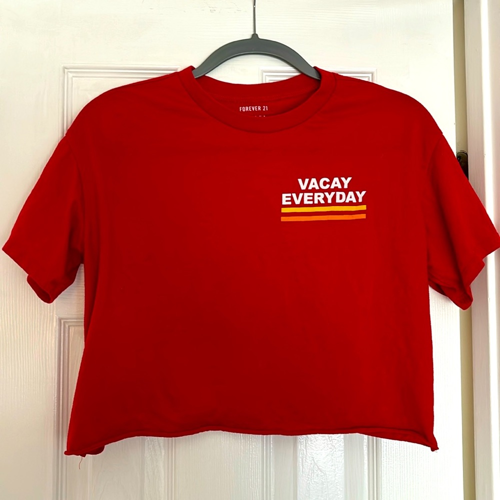 Red graphic tee crop top size medium